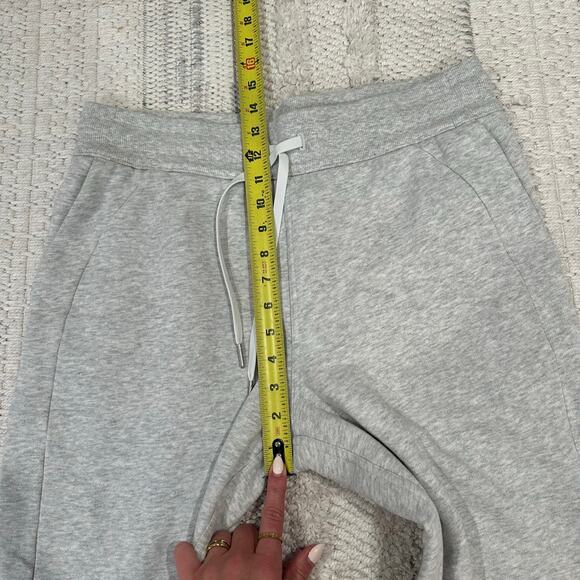 LULULEMON Women's Scuba High-Rise Cropped Jogger Size 10 In Light Grey - Picture 8 of 11